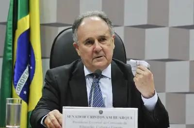Credenciamento - Coletiva de imprensa - Cristovam Buarque - dia 10 de junho - 11h